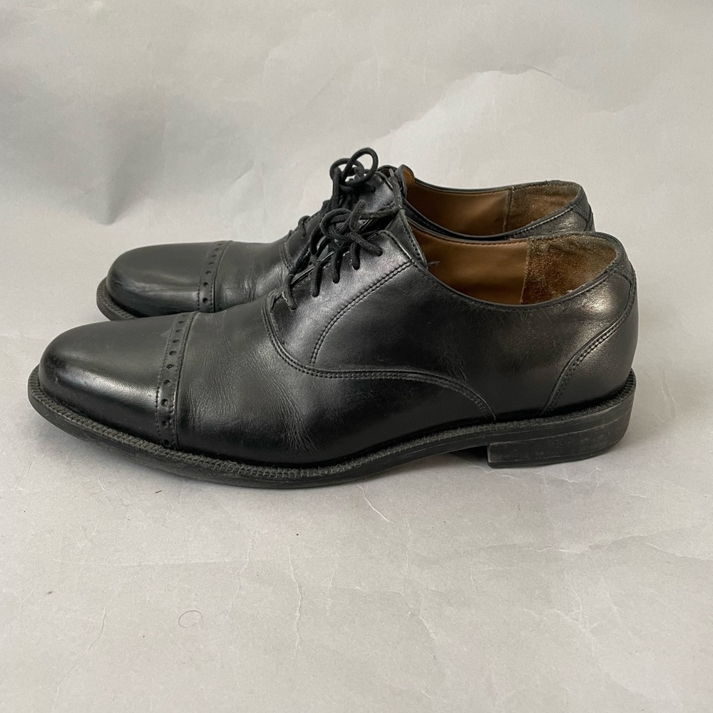 Clarks Bostonian dress shoes size 9 Mens